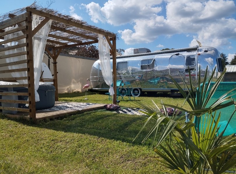 Domaine AbracadaRoom : VintageCAMP - Image 1