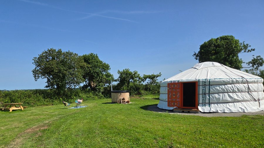 Hébergement AbracadaRoom : Yourte de Tréou & Bain nordique - Image 15