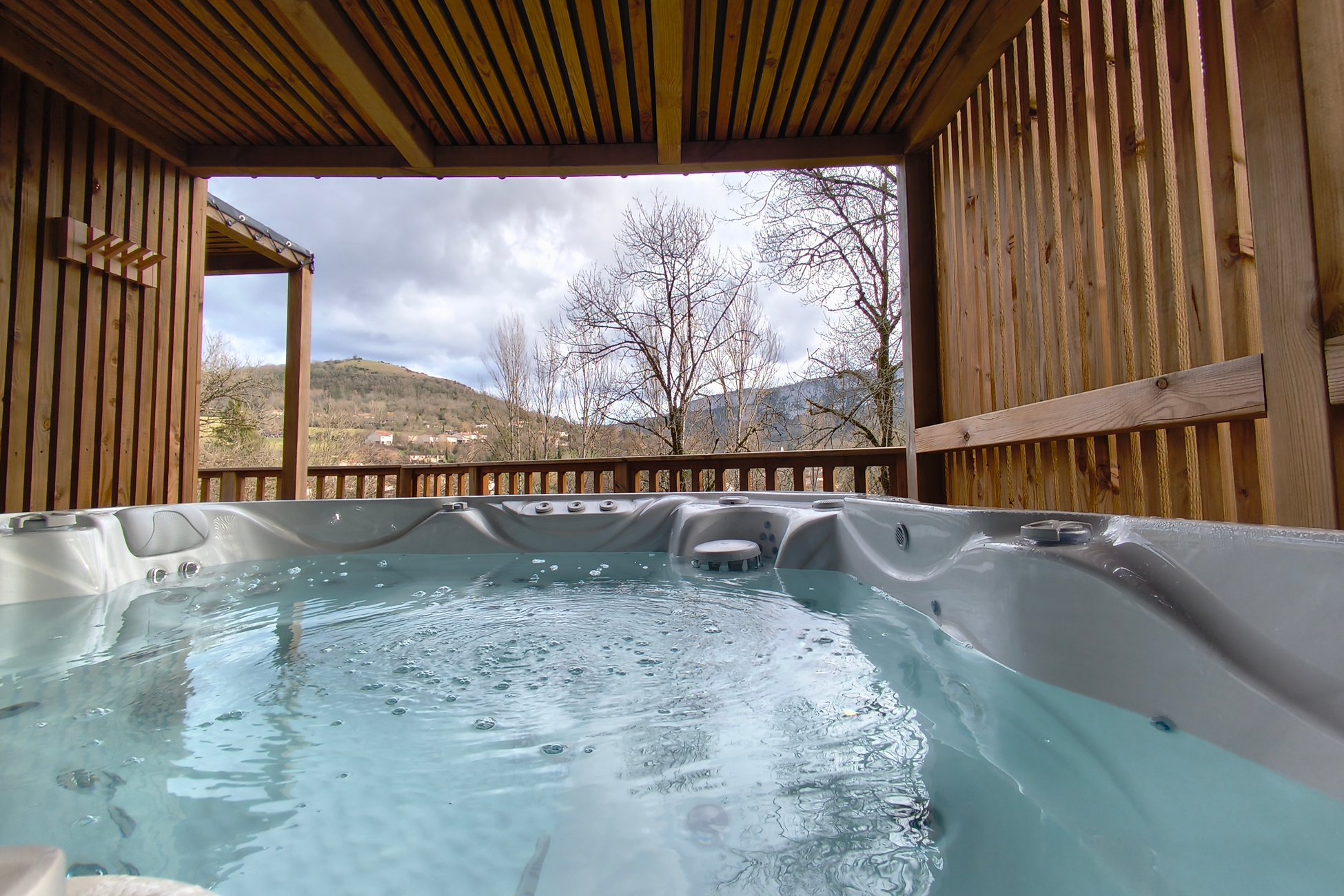 Hébergement UnicStay : Cabane Kubôval & Spa privatif à Saint Antonin Noble Val