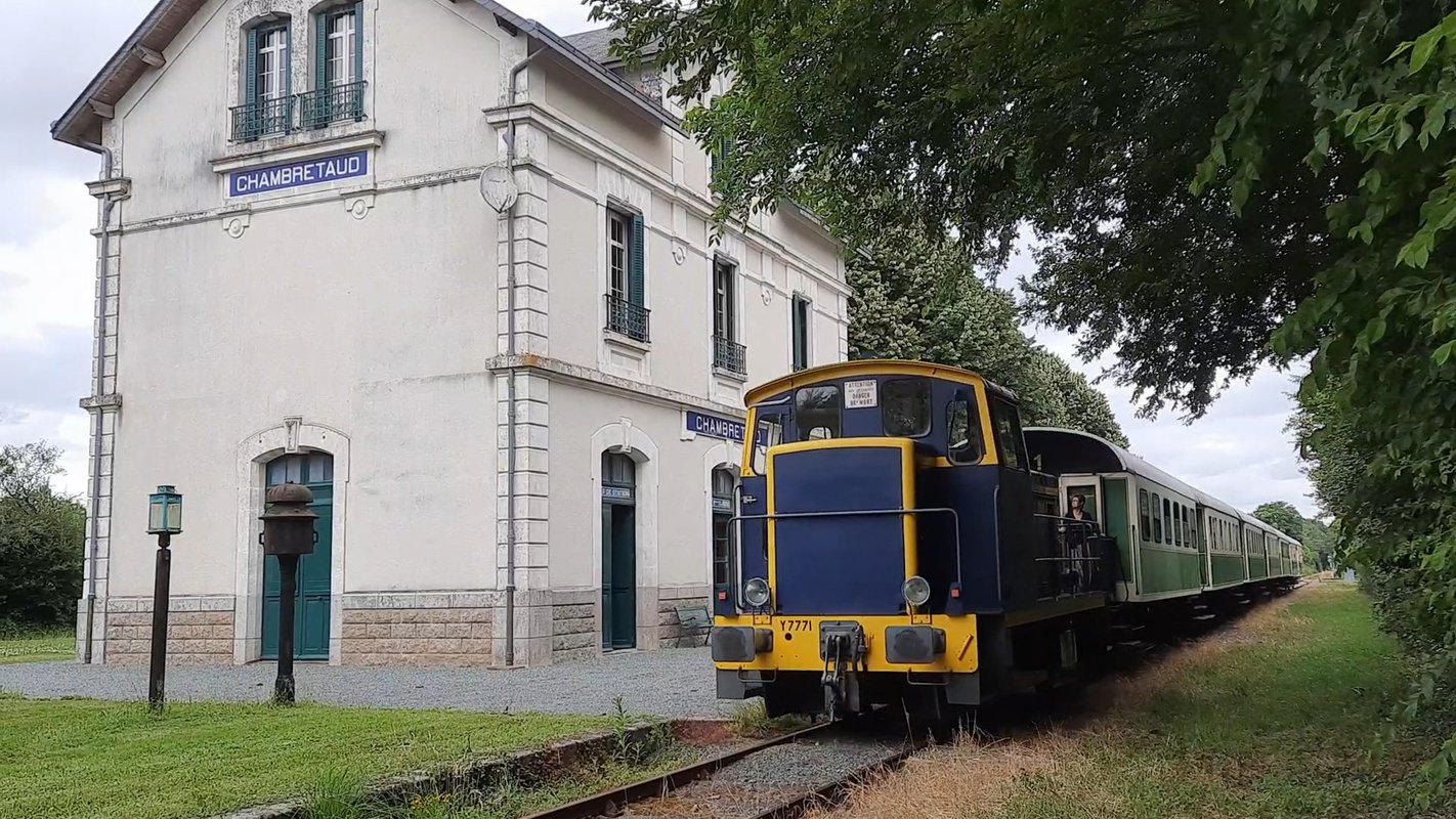 LA GARE DE CHAMBRETAUD - 7 chambres à Chanverrie (1)