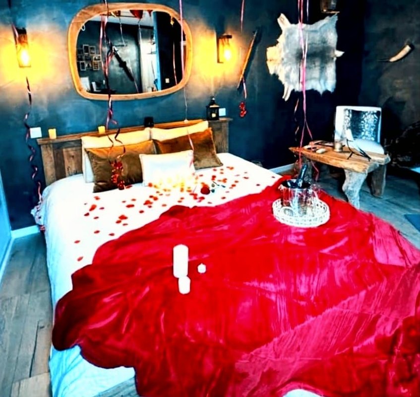 Évasion Scandinave Romantique : Spa XXL & Cinéma à Amiens (7)