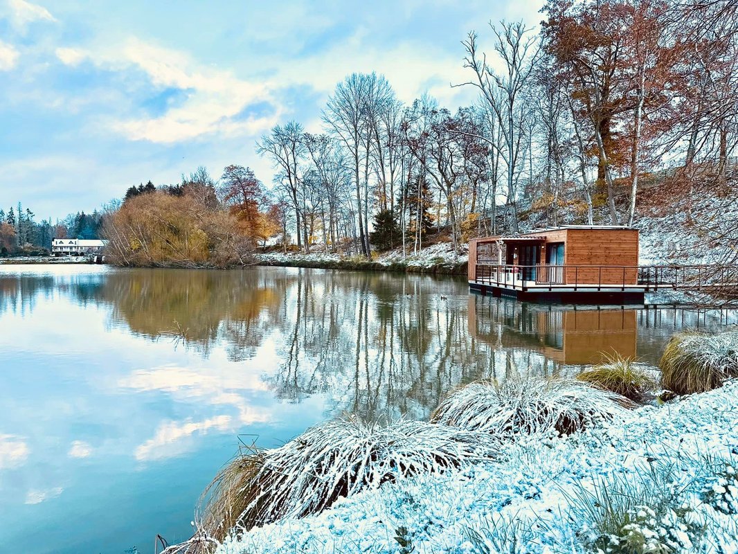 Cabane sur l'eau : L’Õdacieuse à Sainte Gemme (2)
