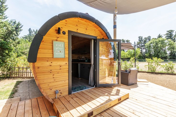 Hébergement AbracadaRoom : Hébergement Tonneau Prestige et sa piscine - Image 8