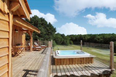 Cabane du Grand Chêne & Spa à Saint- Martin Des Combes (3)