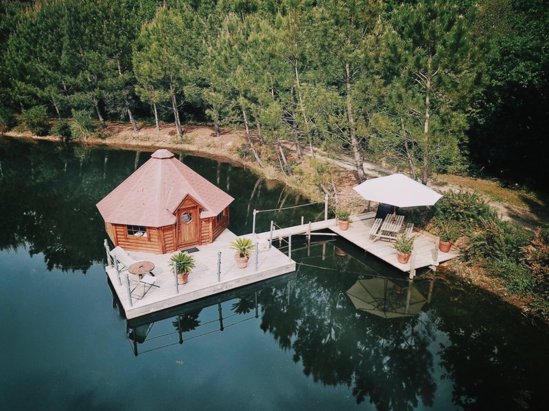Hébergement AbracadaRoom : Le Chalet Flottant - Image 1