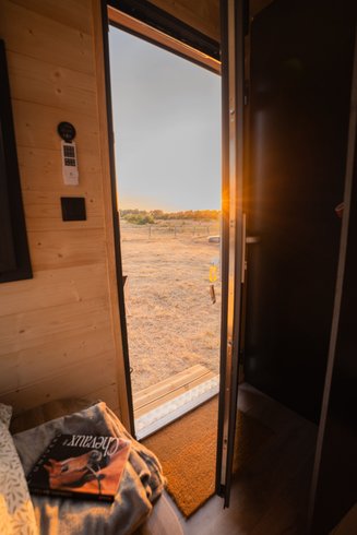 Hébergement AbracadaRoom : Homnest - Tiny house dans l'Allier - Cheval - Image 20