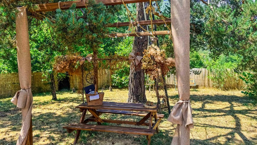 Domaine AbracadaRoom : Chalet en verre sous une pluie d’étoiles - Image 31