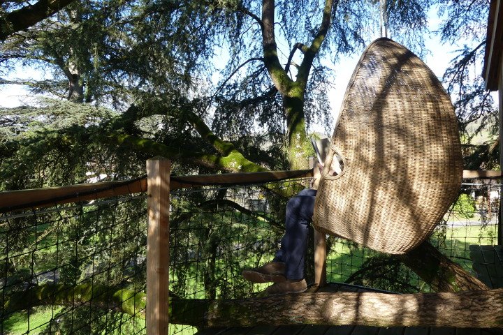 sejour insolite perché dans les arbres-pyrénées-abracadaroom