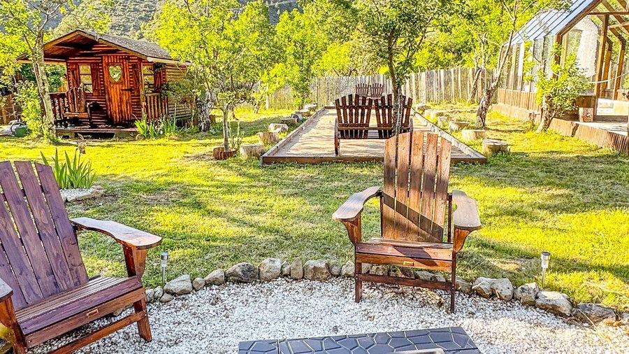 Domaine AbracadaRoom : Chalet en verre sous une pluie d’étoiles - Image 12