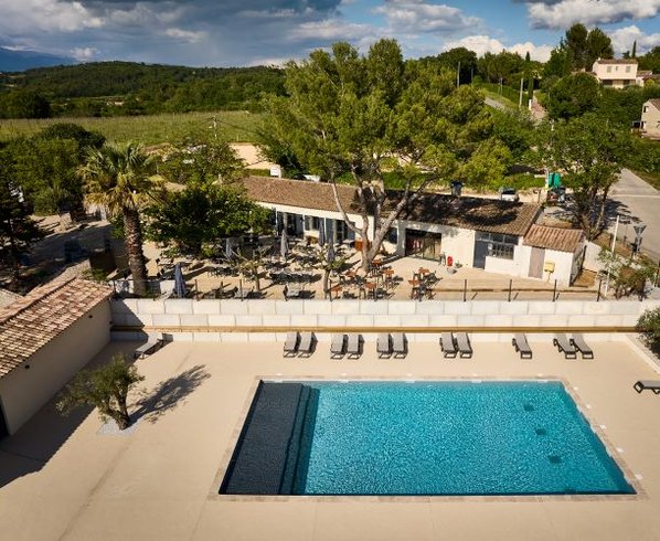 Hébergement AbracadaRoom : Bijzondere tent, zwembad in het hart van de Provence - Image 3