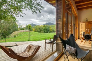 La Bulle de Pierre avec Spa privatif - Ecolodge au milieu des volcans