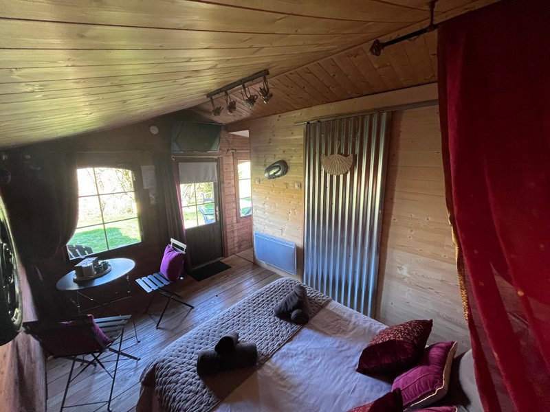 Hébergement AbracadaRoom : Chalet Royal Enfield - Image 5