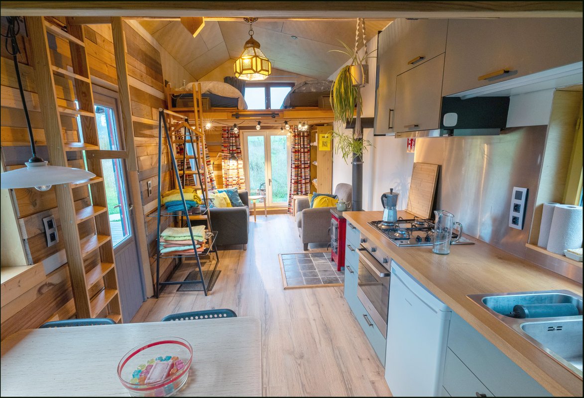 Les Jours Heureux Tiny House à Villers-Le-Gambon (6)