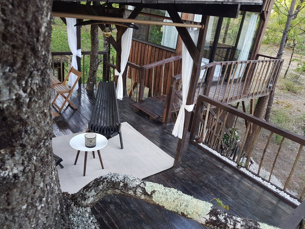 Cabane Réminiscence et Spa dans les arbres à Origne (7)