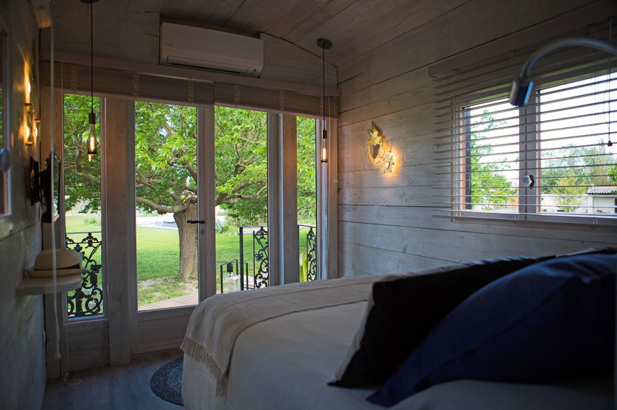 Hébergement AbracadaRoom : Roulotte Cacharel - Image 2