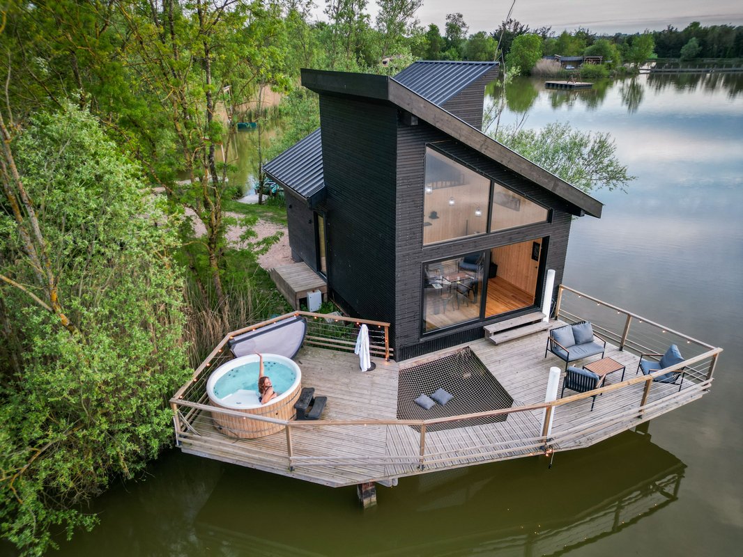 Cabane Spa  Design 6 pers à Bâgé-Dommartin (2)
