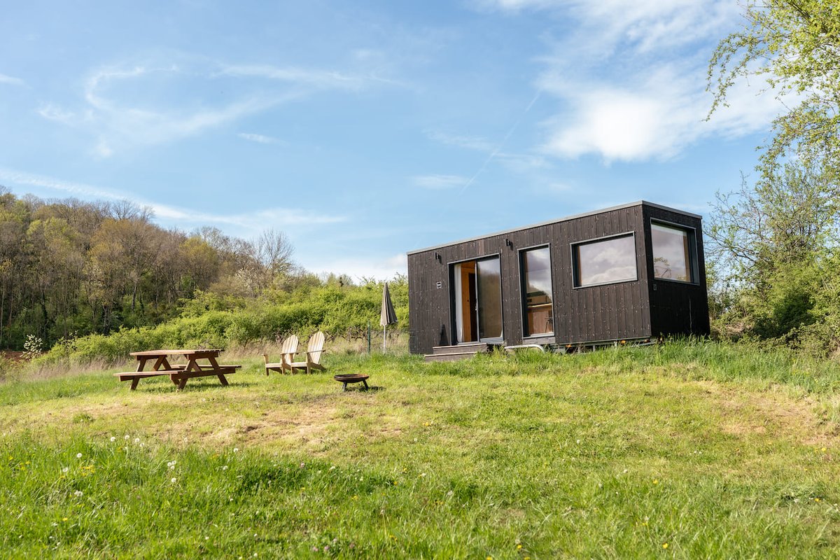 Parcel Tiny House - montagnes et vignes dans l'AOC du Bugey à Revonnas (22)