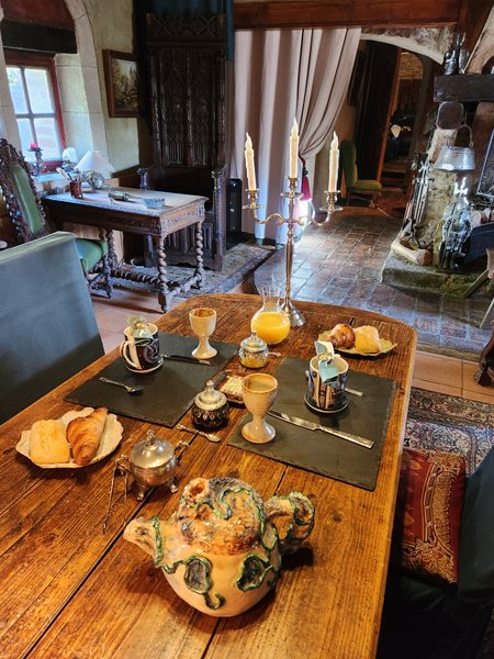 Hébergement AbracadaRoom : La Chaumière magique des Elfes et son escape game - Image 26