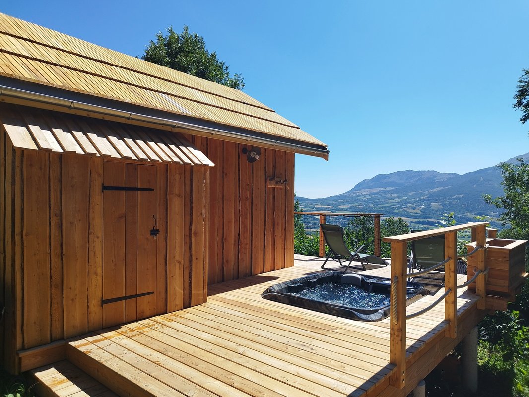 Cabane de l'Aiguille & SPA à St Julien En Champsaur (3)