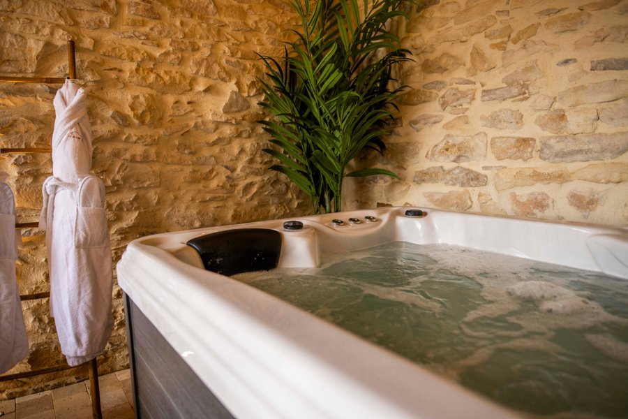 Hébergement AbracadaRoom : La Grange - Chambre intimiste & spa - Tavel - Image 30