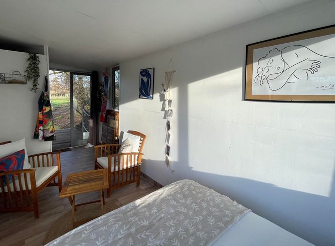 Hébergement AbracadaRoom : La cabane" l'atelier du peintre" - Image 8