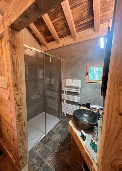Hébergement AbracadaRoom : Cabane La Champvent & Spa & Sauna - Image 8