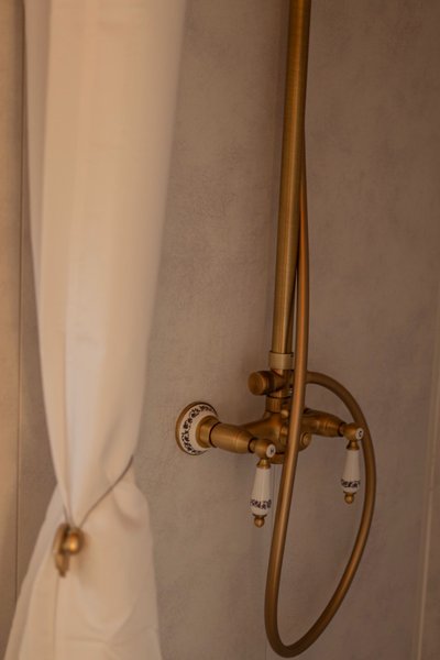 Hébergement AbracadaRoom : LA ROULOTTE DU RANCH, Bain Nordique, Sauna et Animaux - Image 14