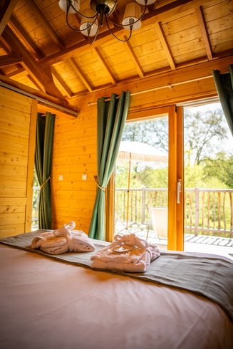 Hébergement AbracadaRoom : La cabane du Domaine des Ecus d'Or - Image 18