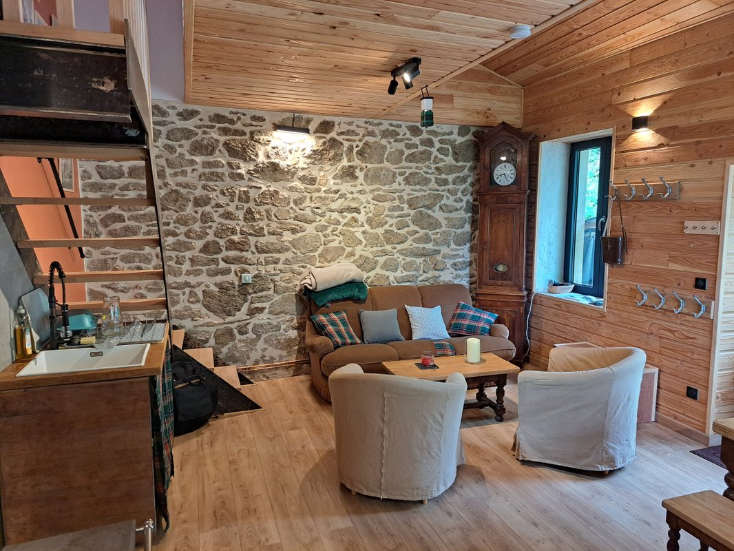Le Refuge d'Yzeron à Saint Forgeux (1)