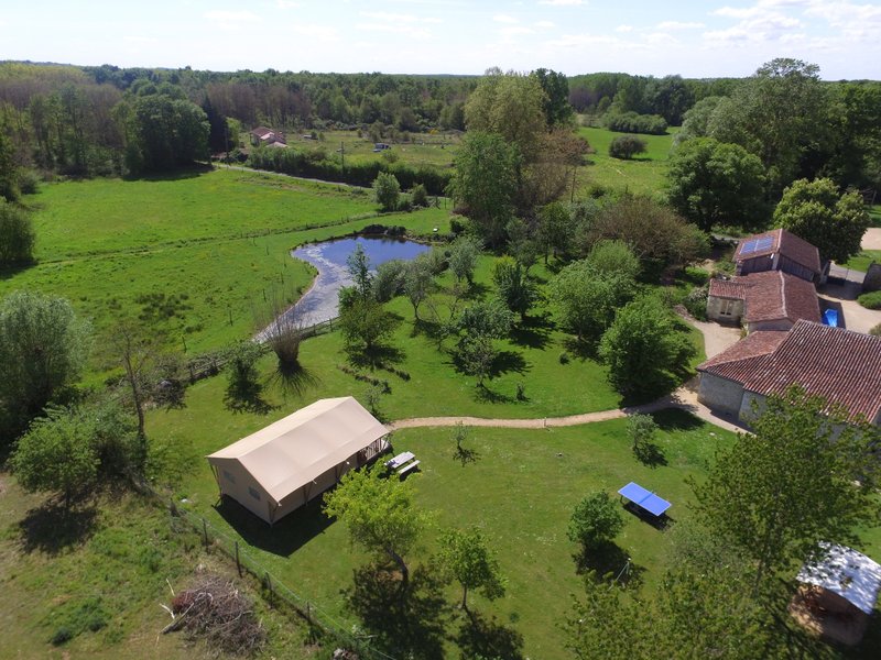 Domaine AbracadaRoom : Le Clos de Saires - Image 2