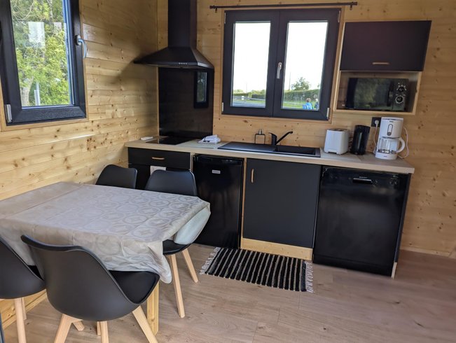 Hébergement AbracadaRoom : Tiny house du bois prié & Spa - Image 9