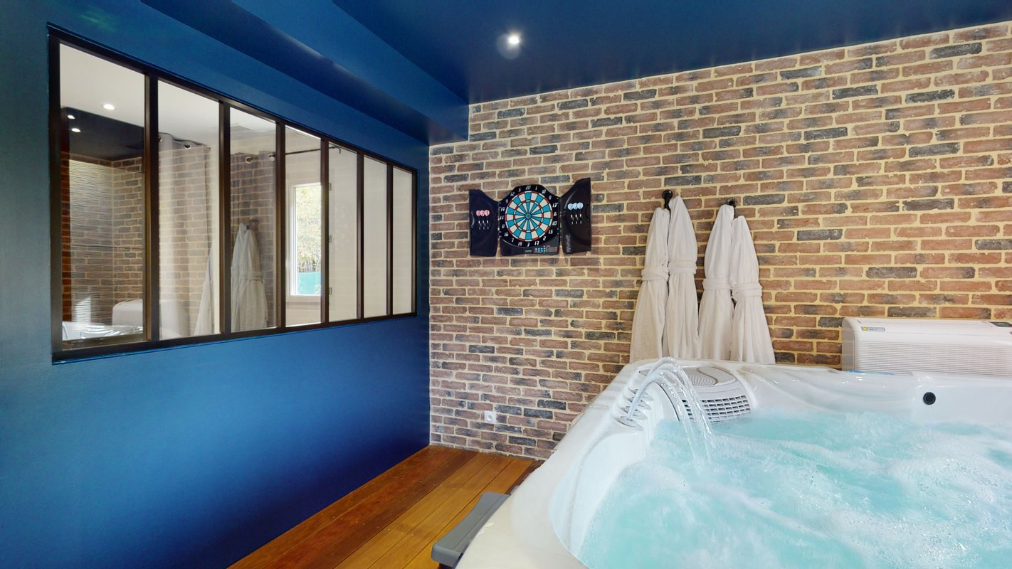 Gîte Loft & Spa privatif à Saint-Chamassy (6)