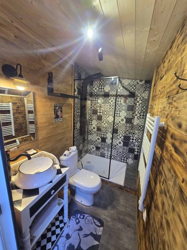 Hébergement AbracadaRoom : La Cabane de Mister Jack - Image 3