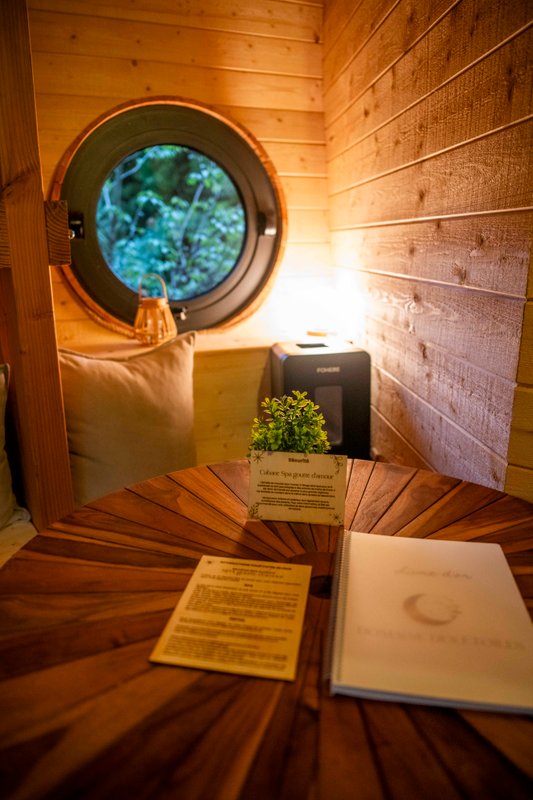 Cabane SPA Goutte d'amour à Gillonnay (10)