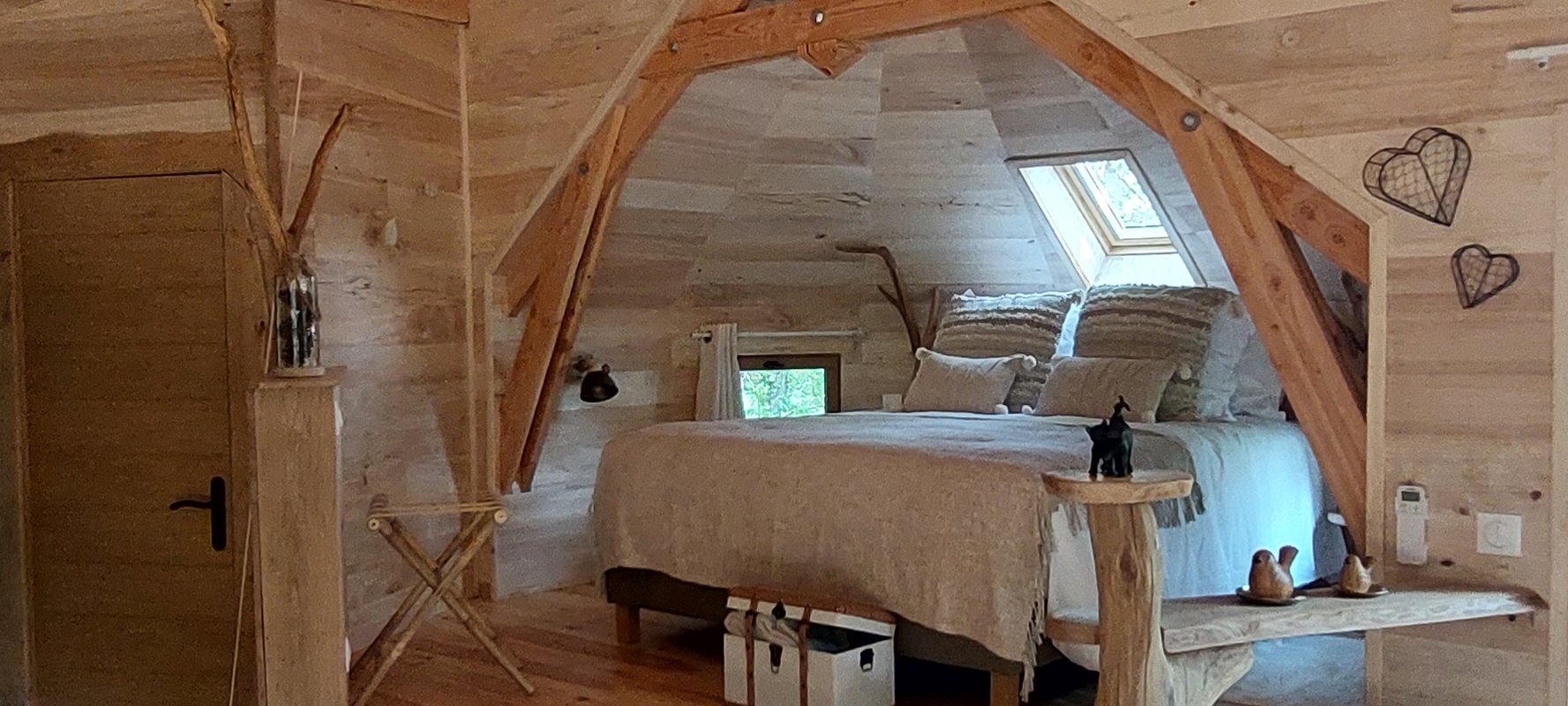 Cabane perchée GAIA & Spa à Sarrant (39)