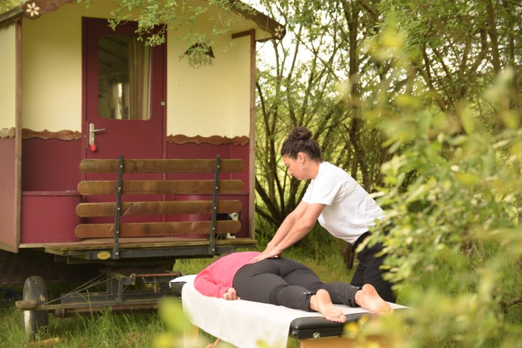 Hébergement AbracadaRoom : La Roulotte Couzote - Image 11