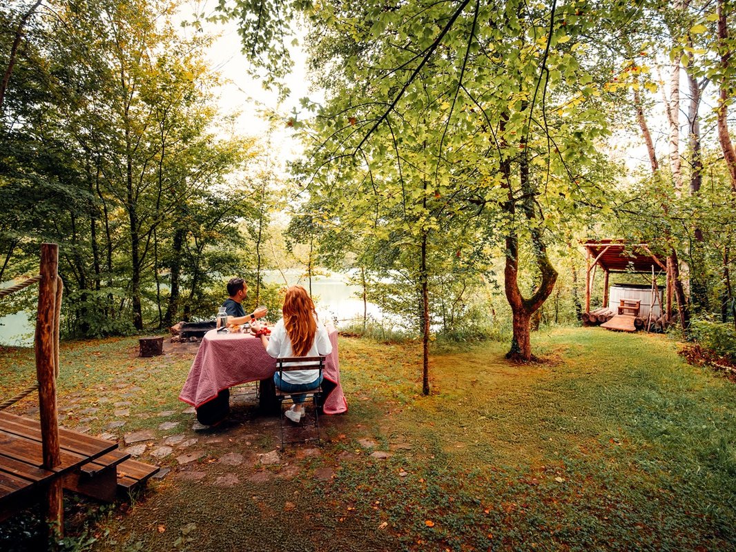 Cabanes Duo Spa au Bord de l'Eau à St-Léger-Aux-Bois (13)