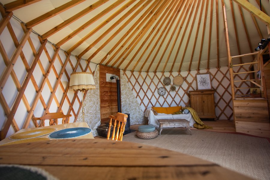 Hébergement AbracadaRoom : La Main Sauvage - Yourte en Corrèze - Image 2