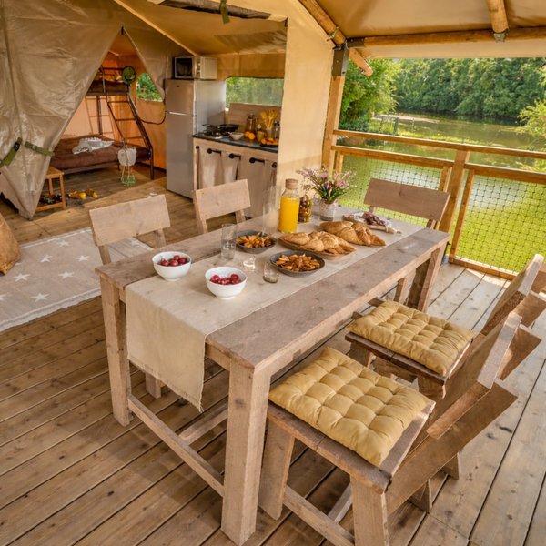 Hébergement AbracadaRoom : Tente safari au bord de l'étang - Image 5