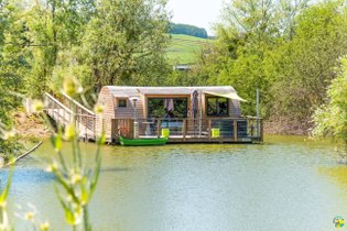 Lodge flottant Grenouilles & Spa