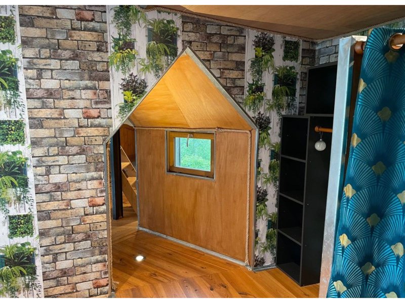 Hébergement AbracadaRoom : La cabane L'insolite Tanière - Image 13