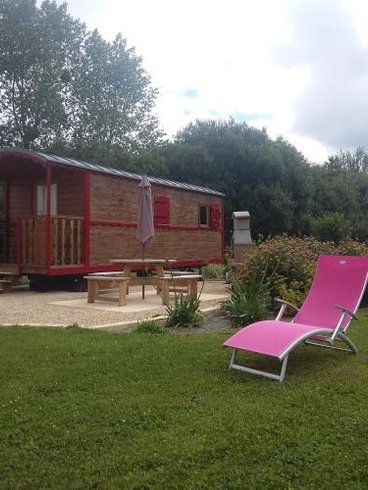 Hébergement AbracadaRoom : La roulotte Morgane - Image 2