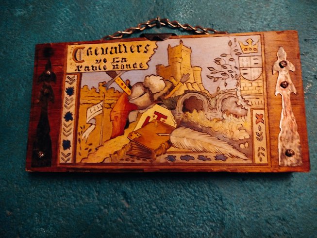 Hébergement AbracadaRoom : Suite médiévale, l'Épée du Roi Artur, avec escape game - Image 17