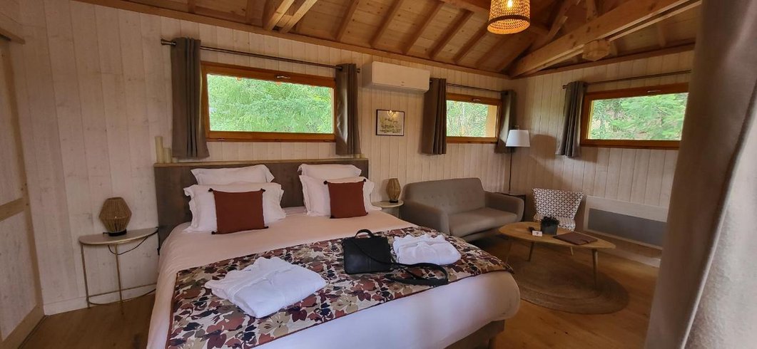 Hébergement AbracadaRoom : Cabane Château duplex - Spa/Jacuzzi™ - Aulteribe - Image 7