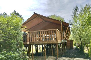 Tente Safari XXL sur Pilotis & Spa