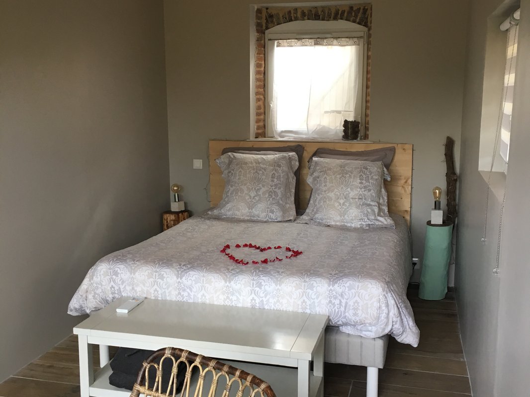 La Petite Cabane & Spa à Maureville (5)