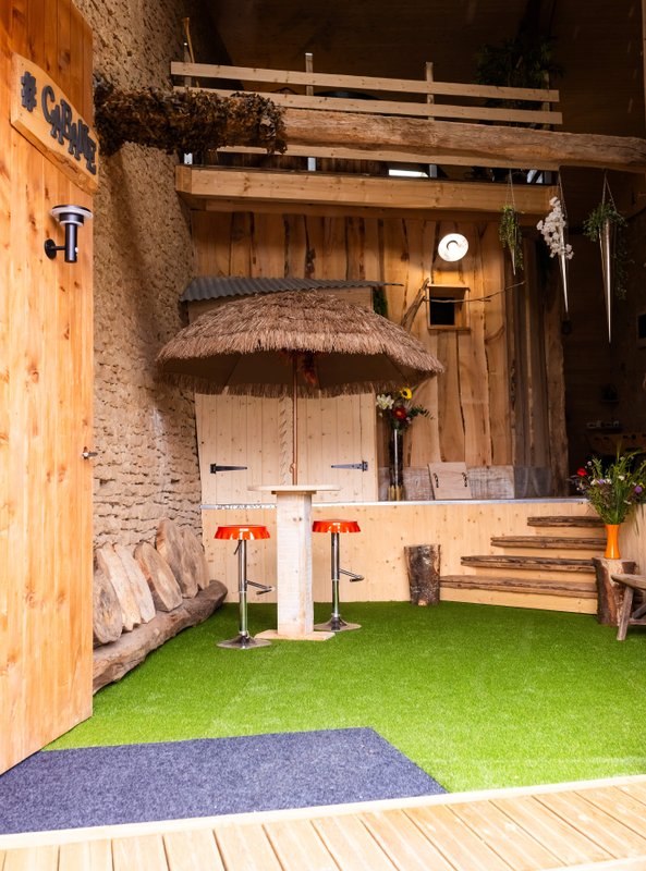 La Cabane et SPA Chez Jules à Vellerot-Lès-Vercel (6)