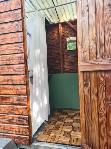 Hébergement AbracadaRoom : Tente safari au bord de l'étang - Image 7