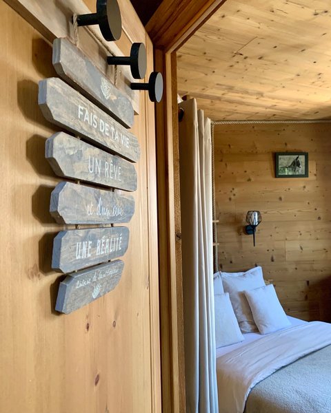 Hébergement AbracadaRoom : La Cabane dans les arbres de Valmo'Insolite - Image 4