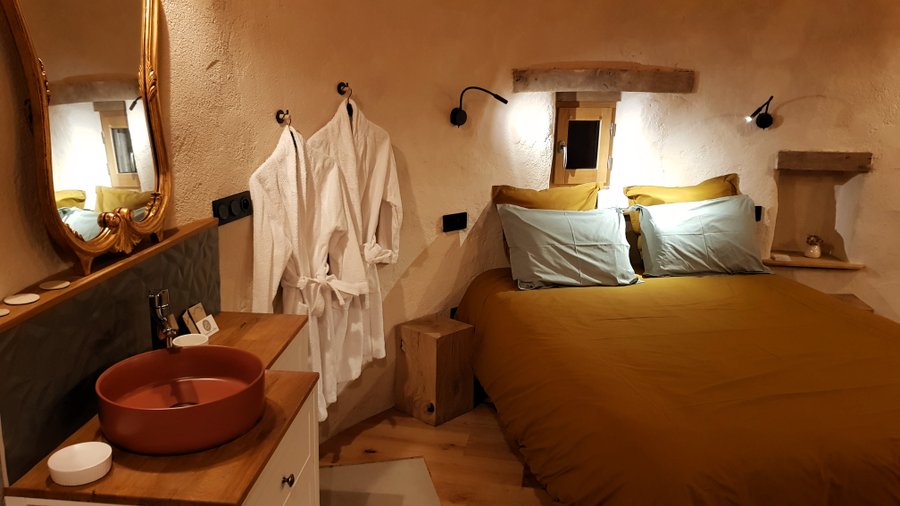 Hébergement AbracadaRoom : La Tour du Canet & Spa - Image 11